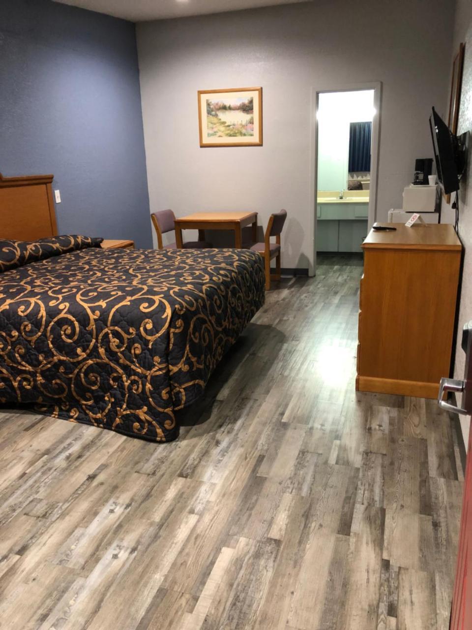 Delux Inn Cleburne Exteriér fotografie
